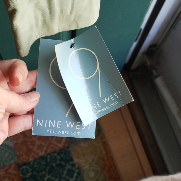 Jacket - Picture 3 of 4